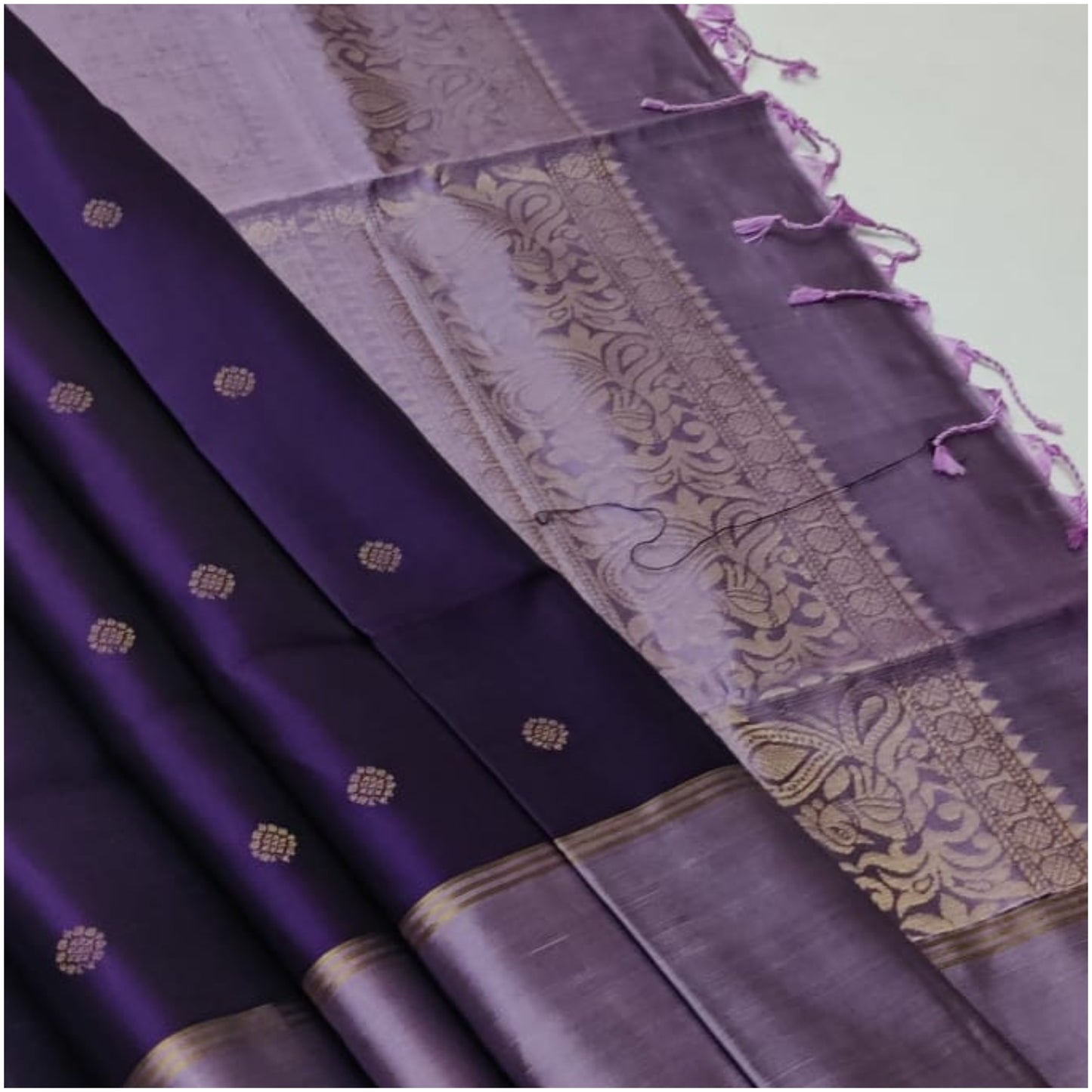 Hues of Purple Pure Handloom Double Warp Soft Silk Saree