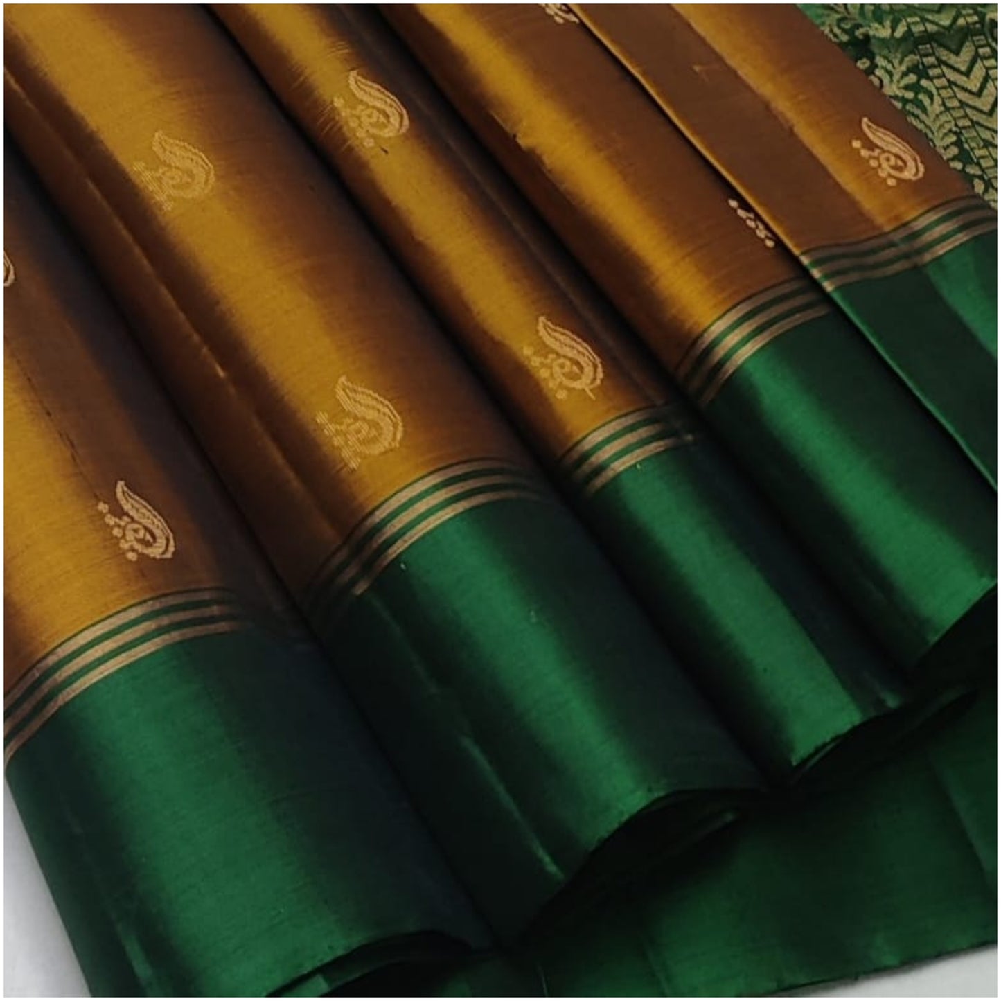 Mustard Green Pure Handloom Double Warp Soft Silk Saree