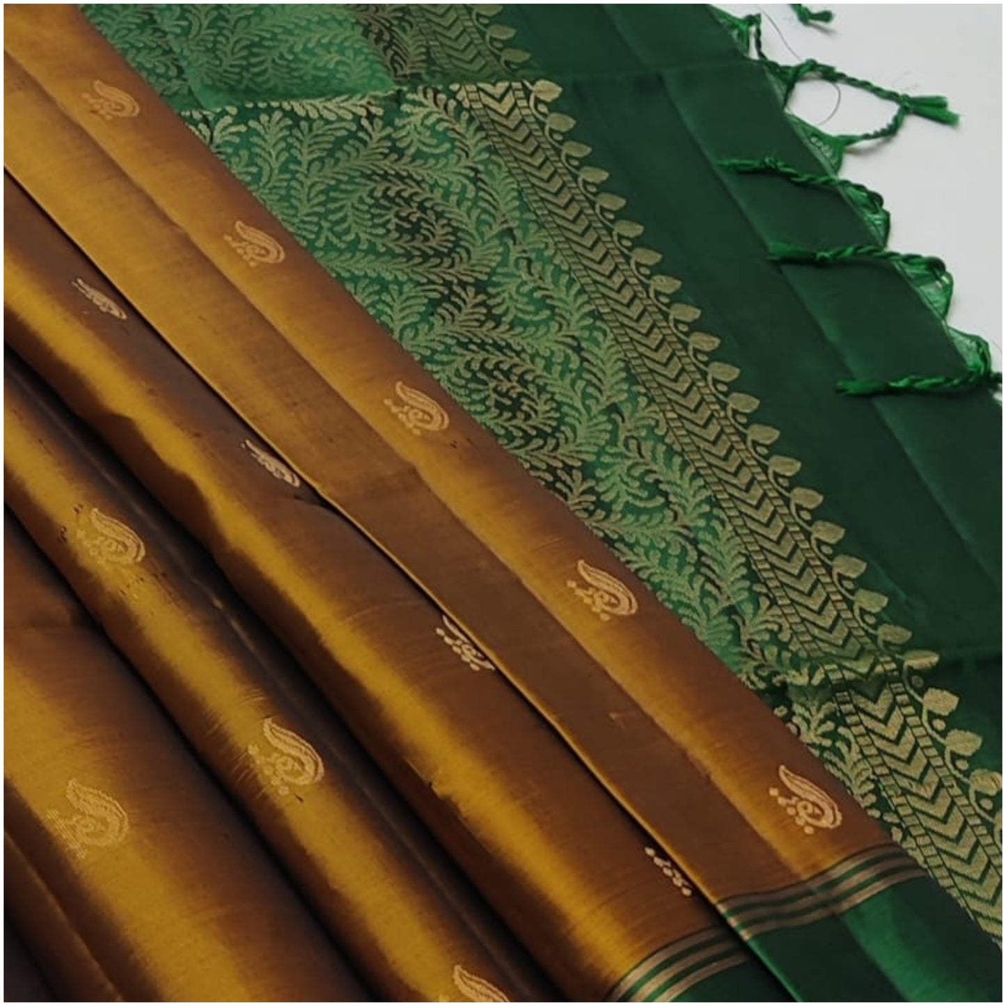 Mustard Green Pure Handloom Double Warp Soft Silk Saree