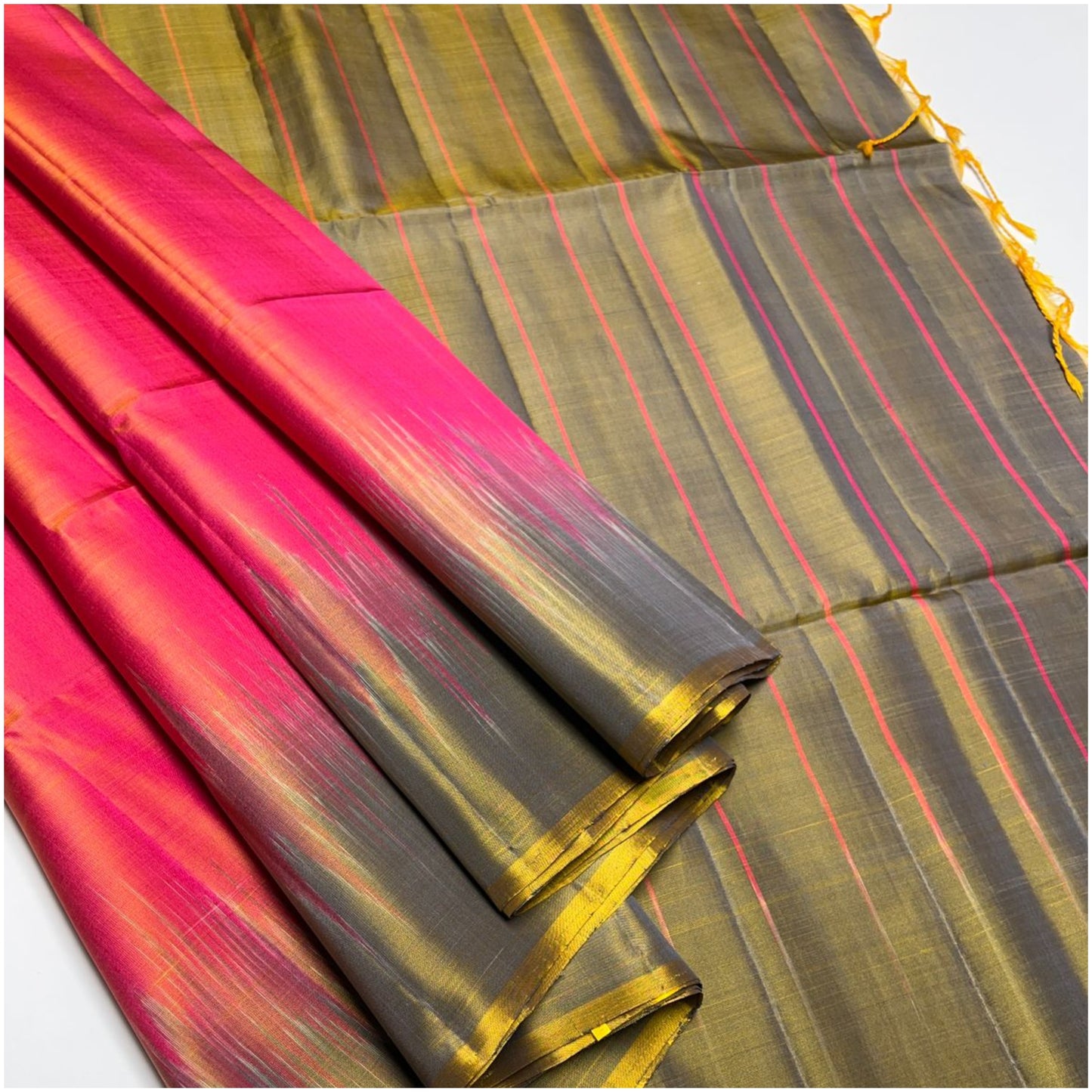 Grey Pink Pure Handloom Dye Contrast Soft Silk Saree
