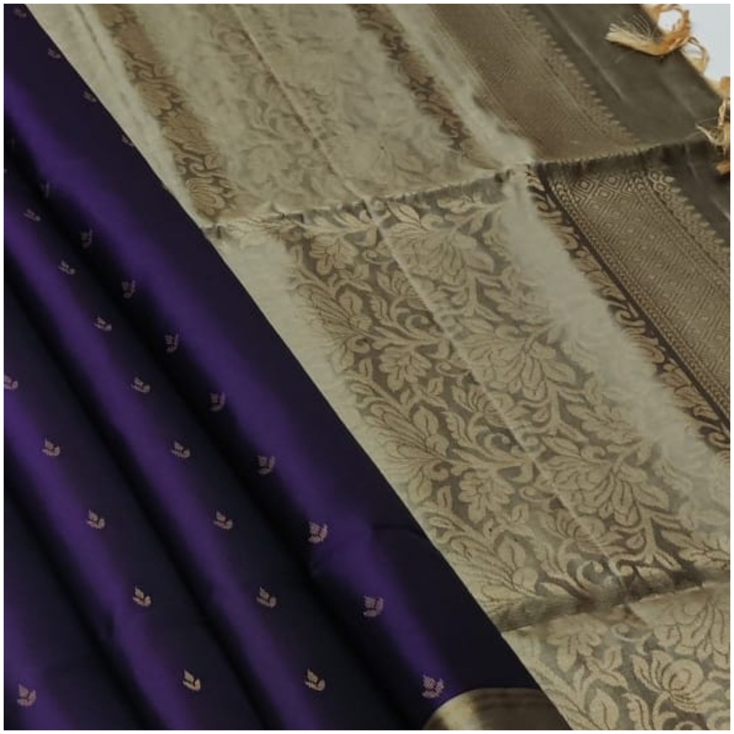 Deep Purple Silver Handloom Double Warp Soft Silk Saree