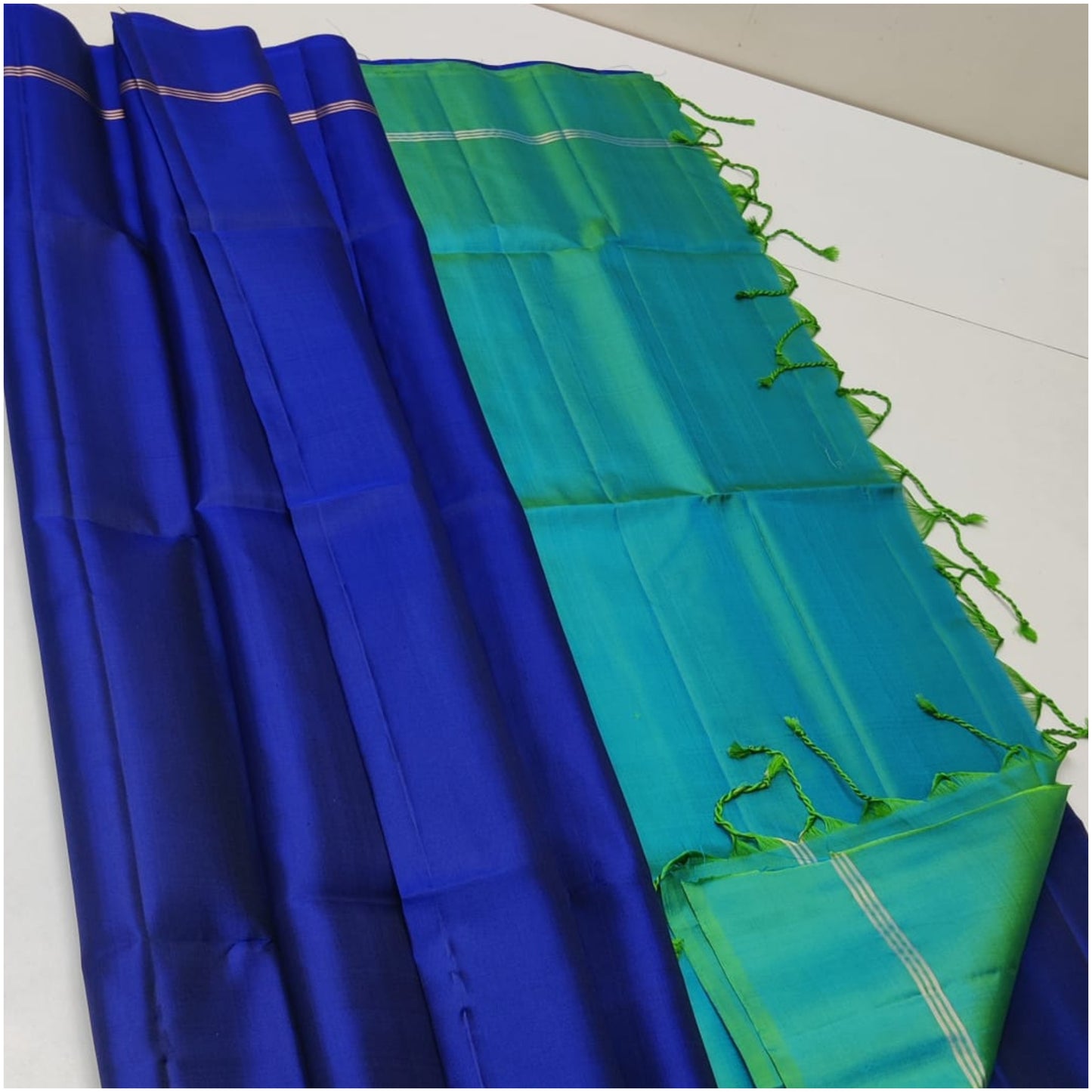 Blues Pure Handloom Soft Silk Saree