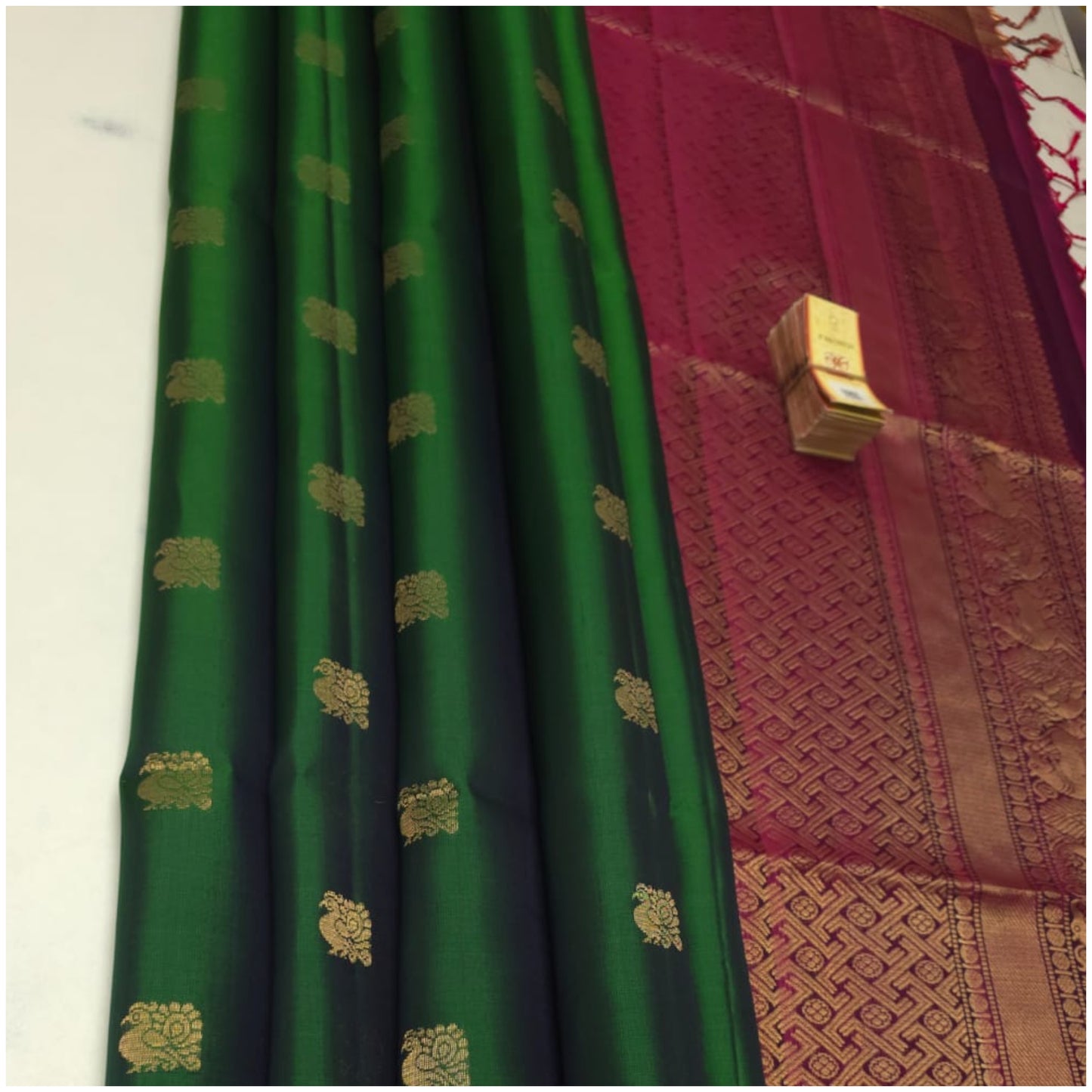 Saisha Bottle Green Rani Pink Pure Handloom Double Warp Soft Silk Saree