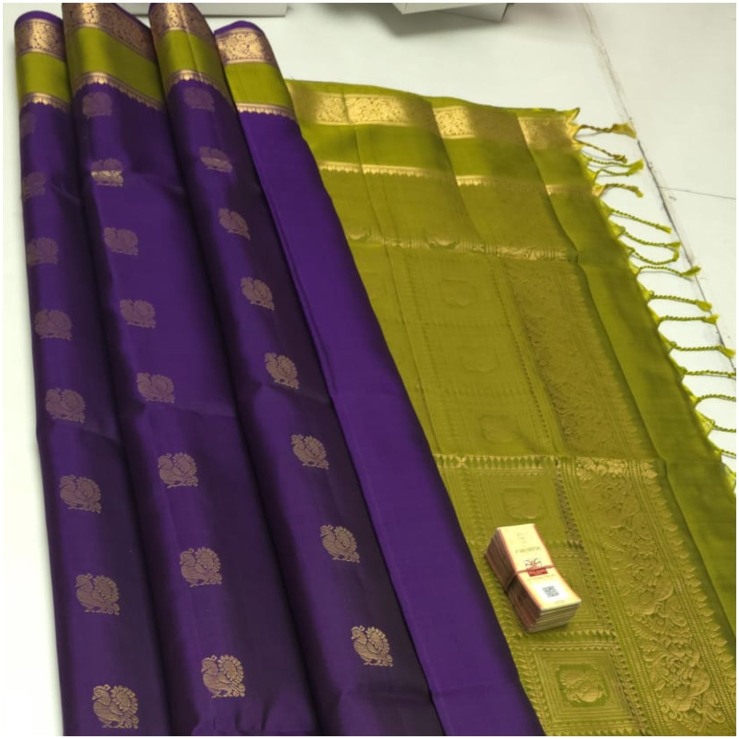 Vanya Violet Green Pure Handloom Double Warp Soft Silk Saree