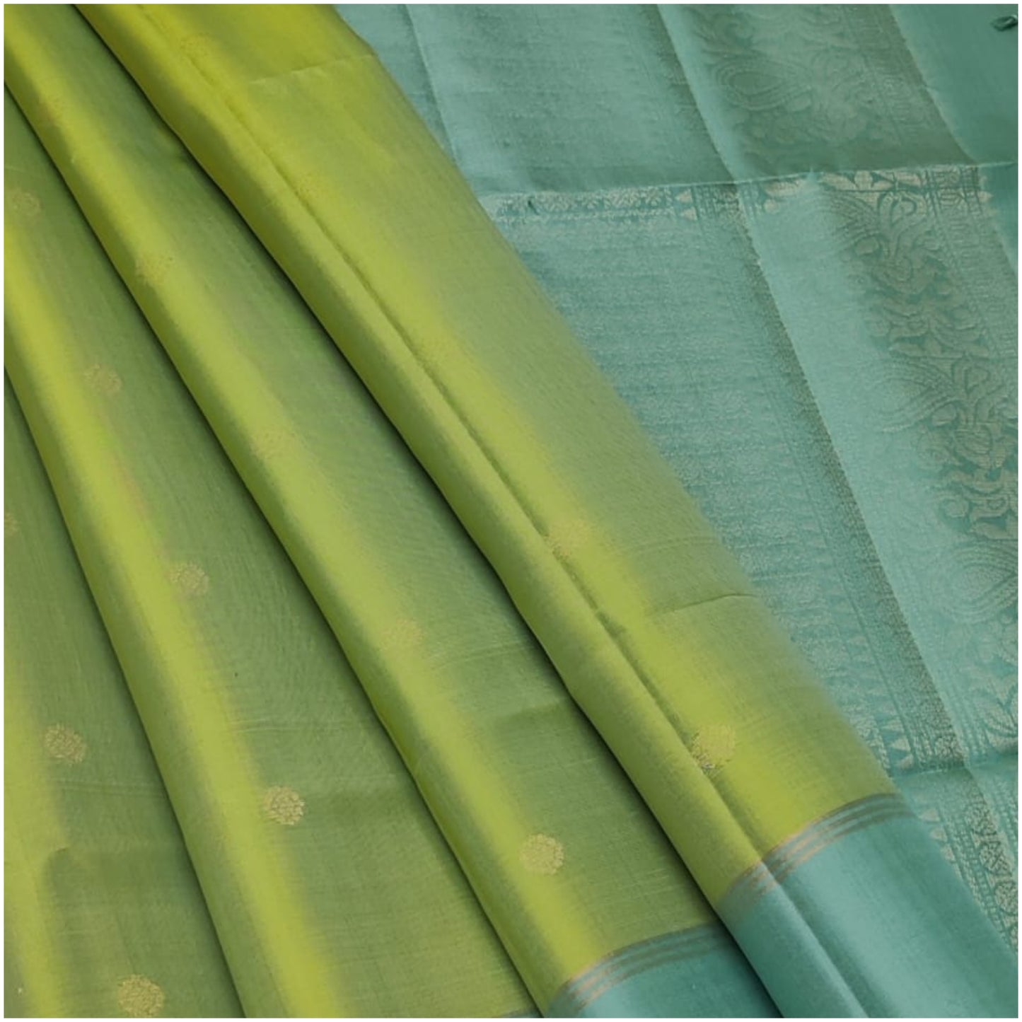 Anvika Green Blue Pure Handloom Double Warp Soft Silk Saree