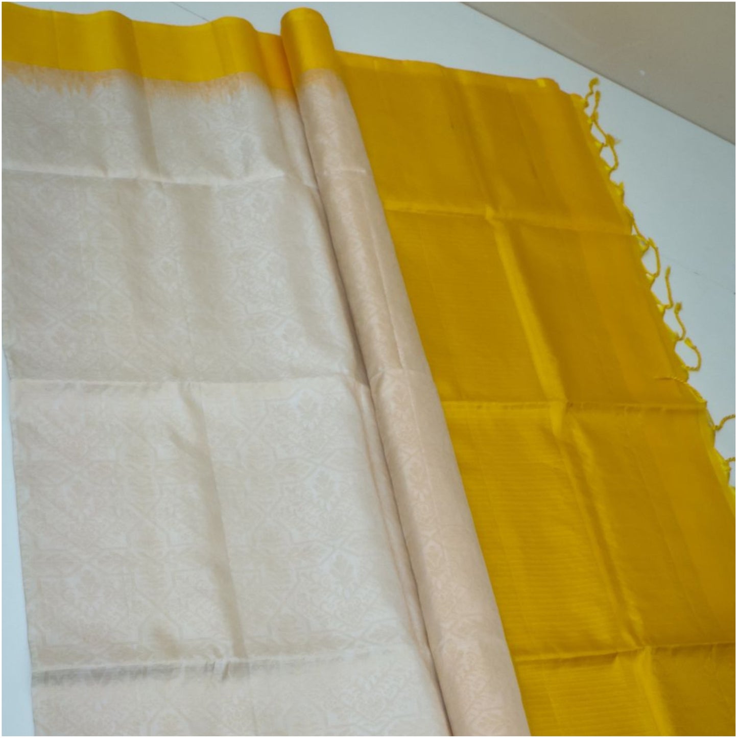 Cream Yellow Pure Handloom Soft Silk Saree