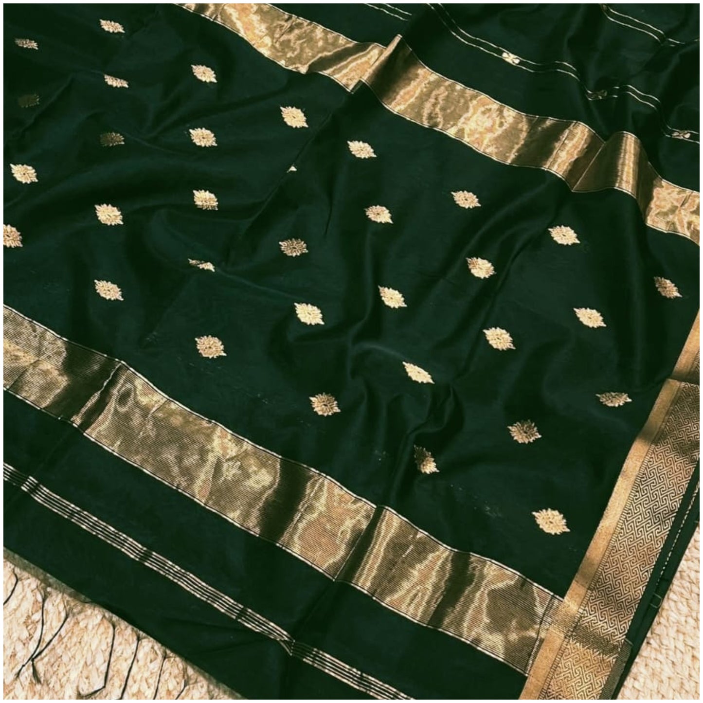 Atrai Deep Green Pure Handloom Maheshwari Silk