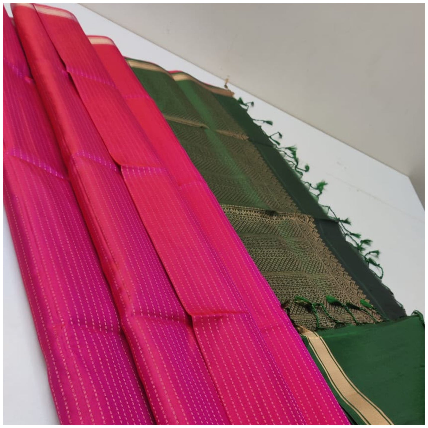 Nirja Pink Green Pure Handloom Double Warp Soft Silk Saree