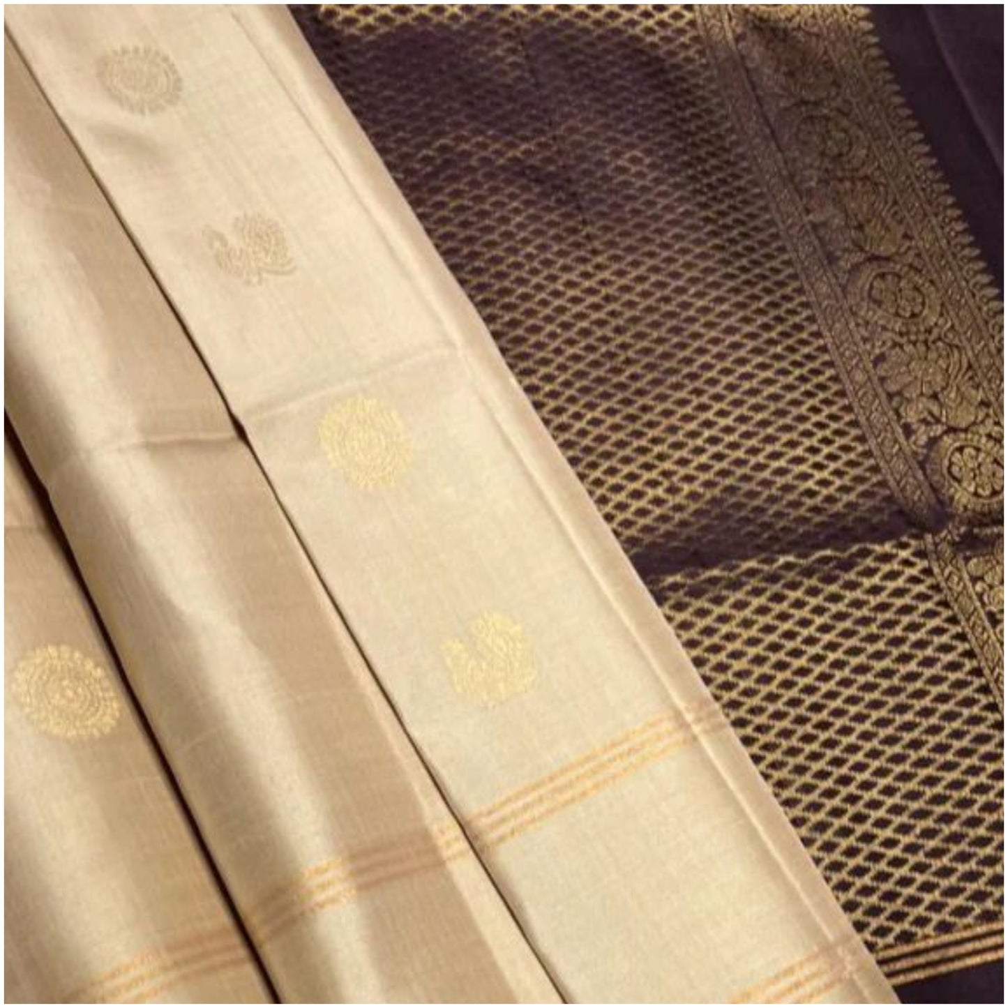 Venna Beige Dark Cocoa Pure Handloom Double Warp Soft Silk Saree