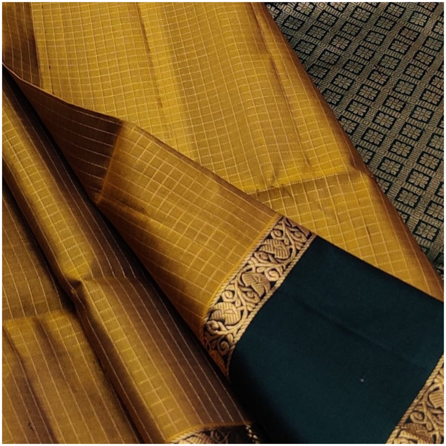 Sabari Yellow Green Pure Handloom Double Warp Soft Silk Saree