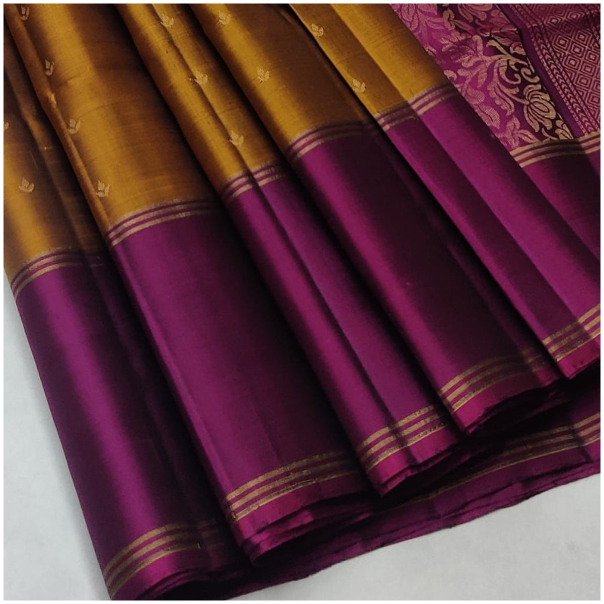 Damodar Mustard Magenta Pure Handloom Soft Silk Saree