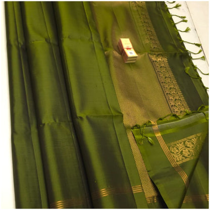 Sahana Moss Green Pure Handloom Double Warp Soft Silk Saree