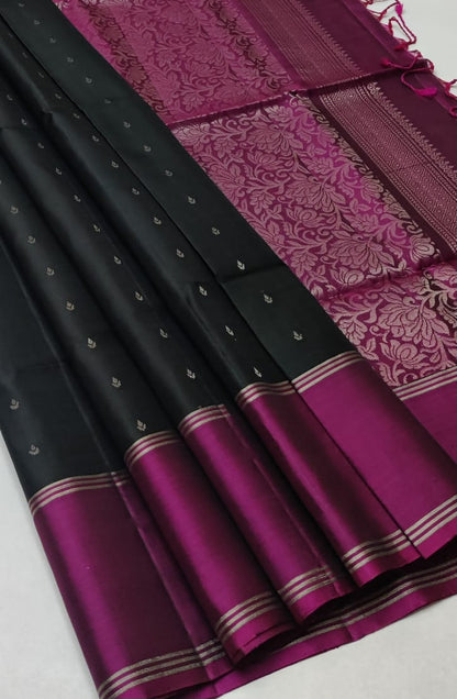 Green Magenta Pure Handloom Double Warp Soft Silk Saree